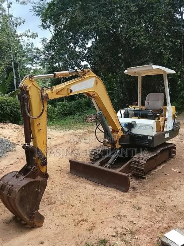 Yanmar B27 2016 Heavy-Duty (Used)