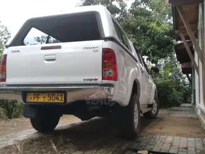 Toyota Hilux 2009 Pickup (Used)