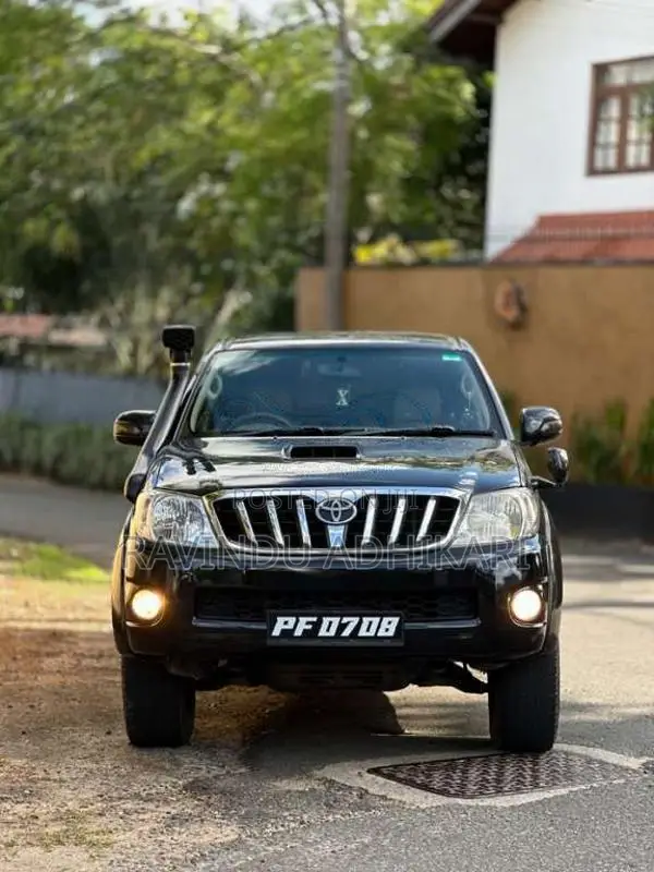 Toyota Hilux 2007 Pickup (Used)