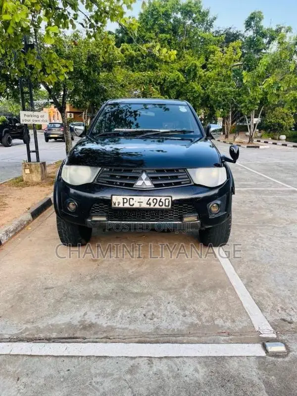 Mitsubishi L200 2011 Pickup (Used)