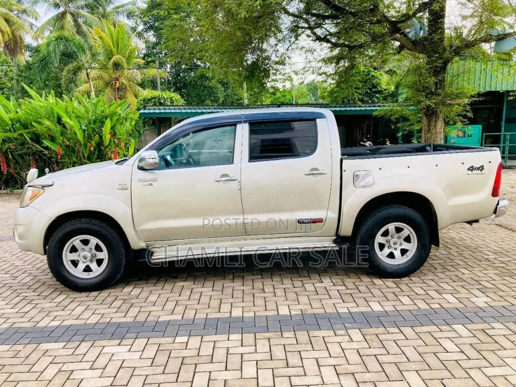 Toyota Hilux 2011 Pickup (Used)