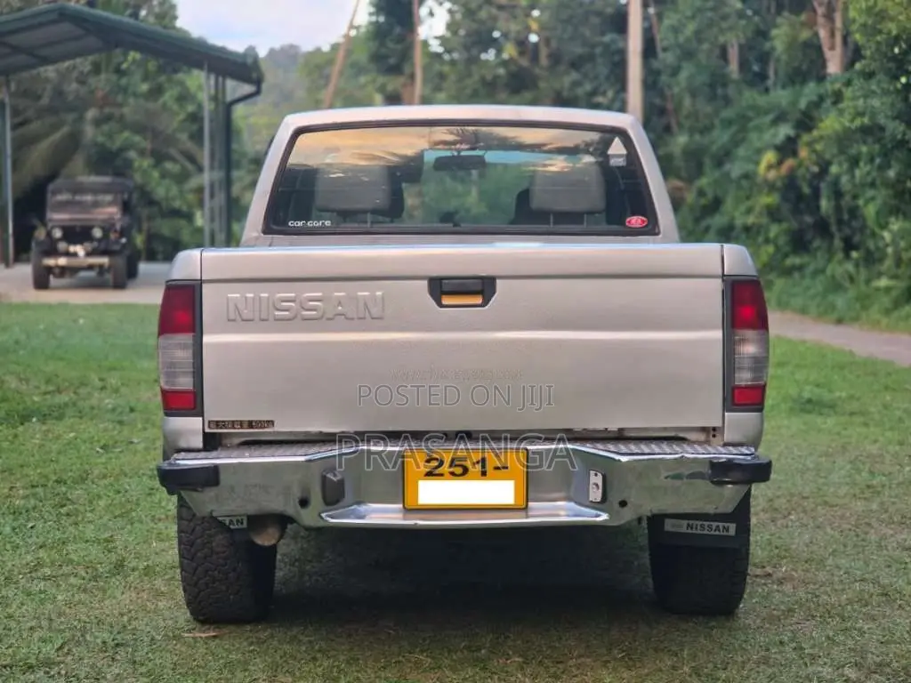 Nissan D22 4WD 1998 Pickup (Used)