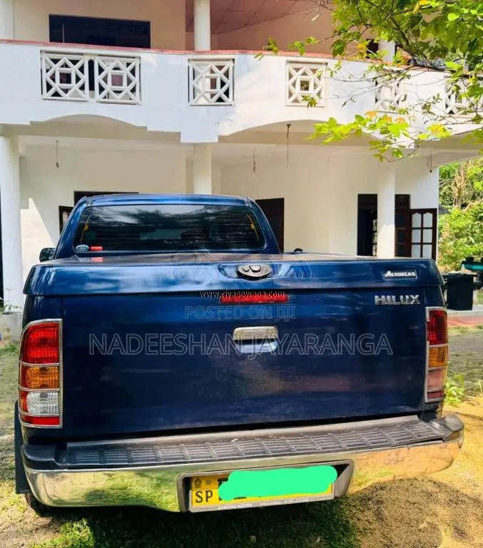 Toyota Hilux 2007 Pickup (Used)