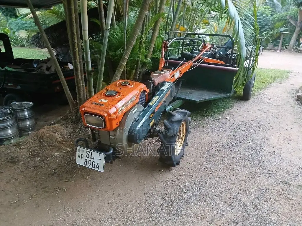 Kubota K7 2009 Tractor (Used)
