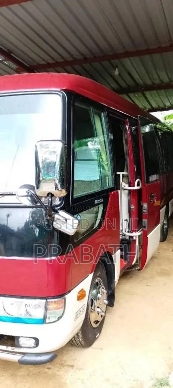 Mitsubishi Fuso 2009 Bus (Used)