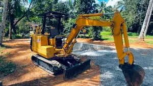 Mitsubishi Excavator 2014 Heavy-Duty (Used)