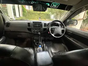 Toyota Hilux Champ 2011 Pickup (Used)