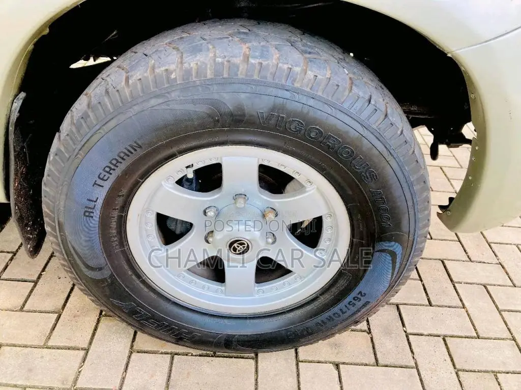 Toyota Hilux 2011 Pickup (Used)