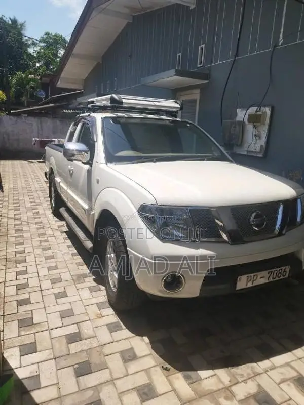 Nissan Navara 2010 Pickup (Used)