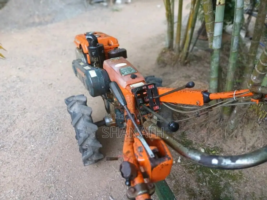 Kubota K7 2009 Tractor (Used)