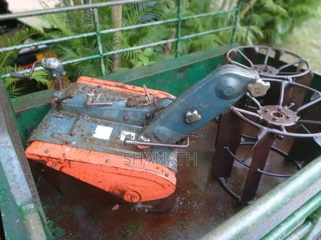 Kubota K7 2009 Tractor (Used)