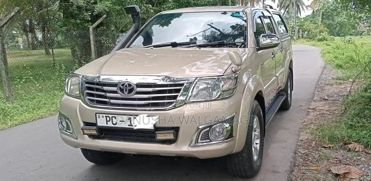 Toyota Hilux 2011 Pickup (Used)