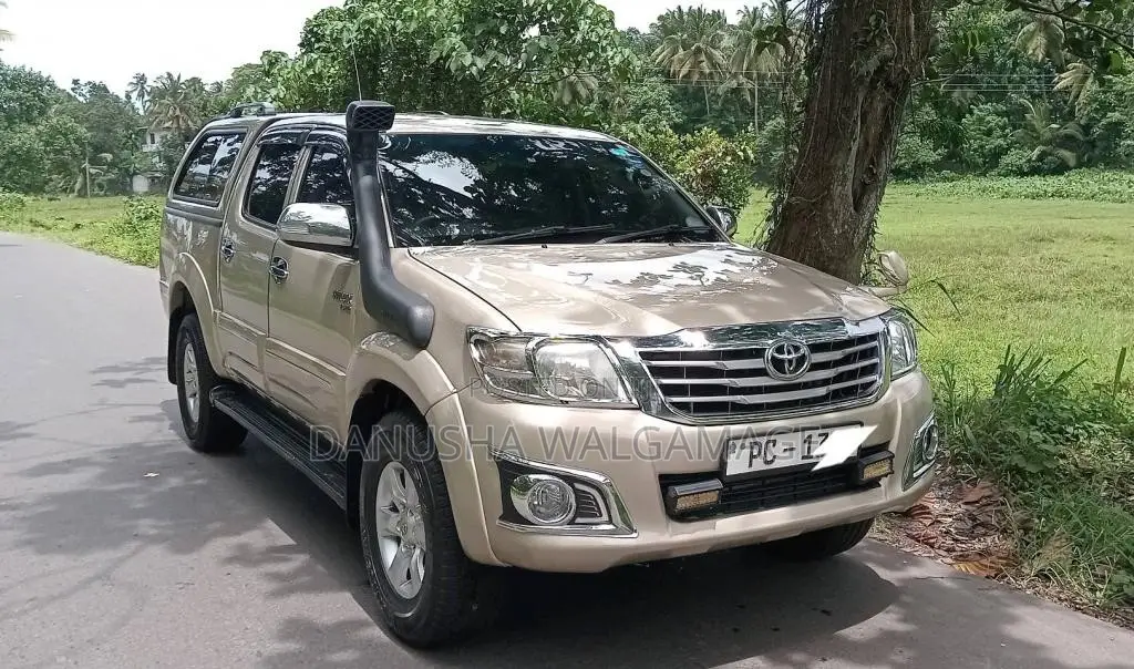 Toyota Hilux 2011 Pickup (Used)