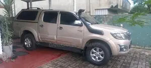Toyota Hilux 2011 Pickup (Used)
