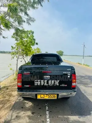 Toyota Hilux 2009 Pickup (Used)