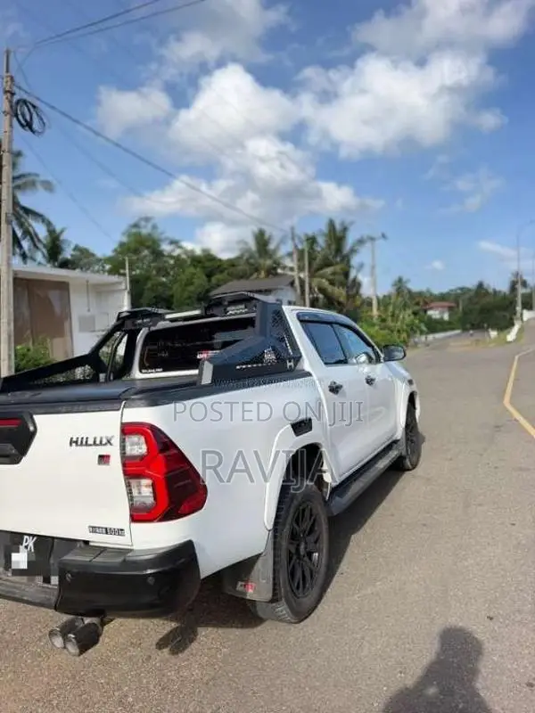 Toyota Hilux Gr 2023 Pickup (Used)