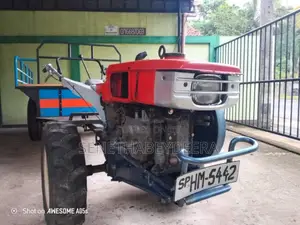 Kubota K 700 1985 Tractor (Used)