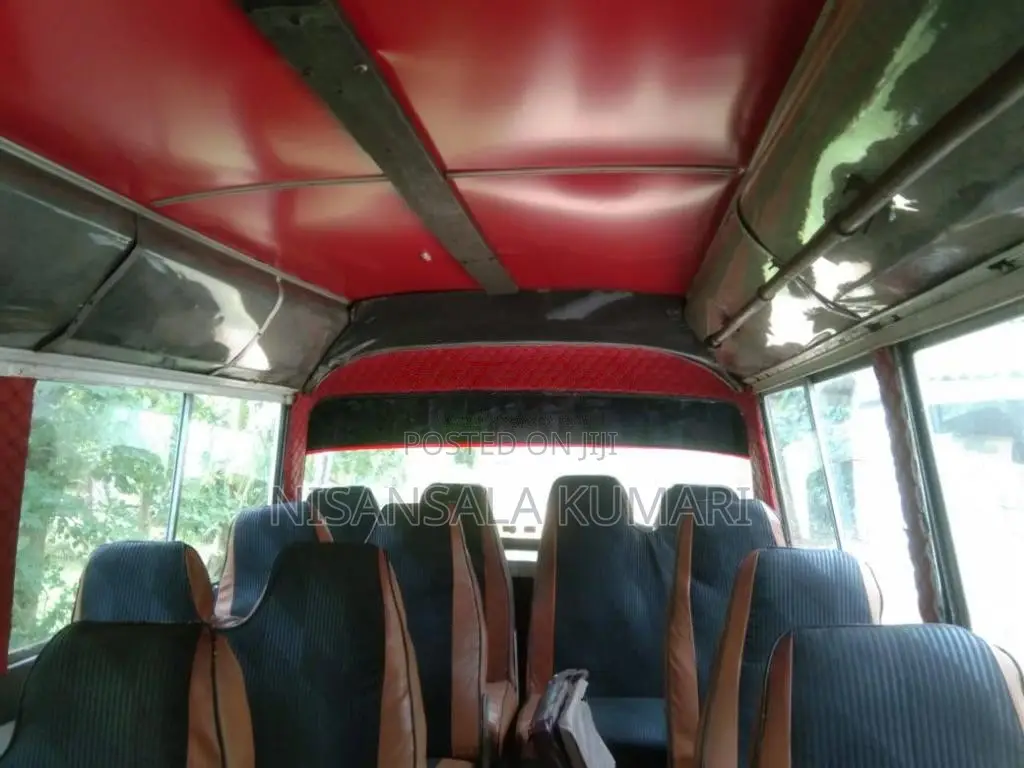 Mitsubishi Rosa 1984 Bus (Used)