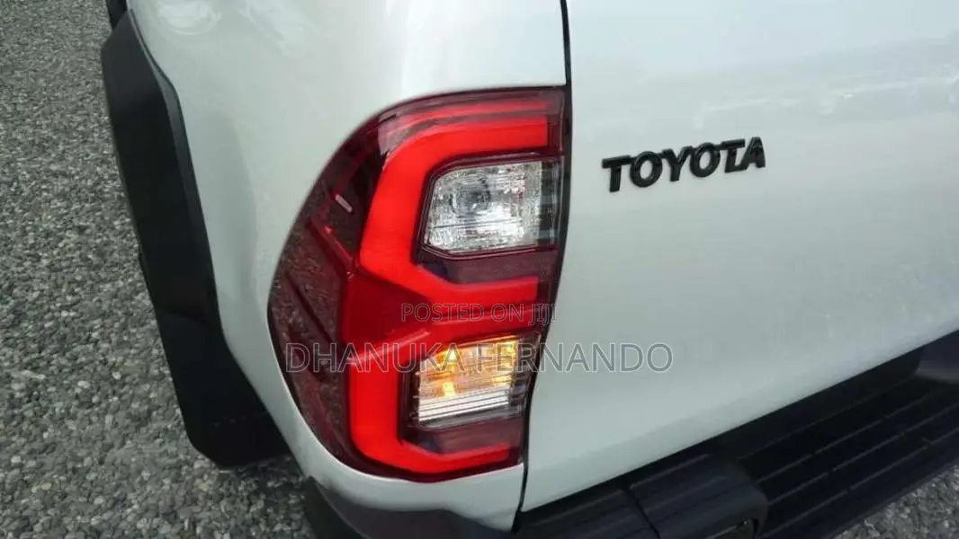 Toyota Hilux GR Sport 2024 Pickup (Used)