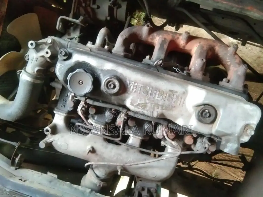 Mitsubishi Rosa 1984 Bus (Used)
