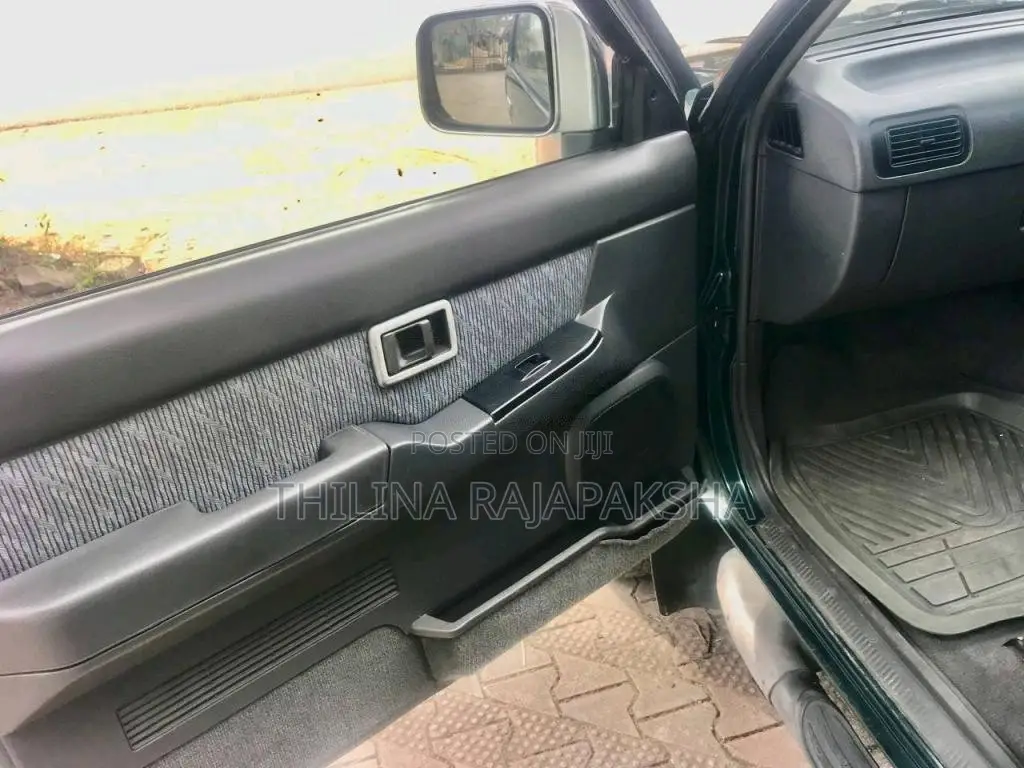 Nissan DCAB 1995 Pickup (Used)