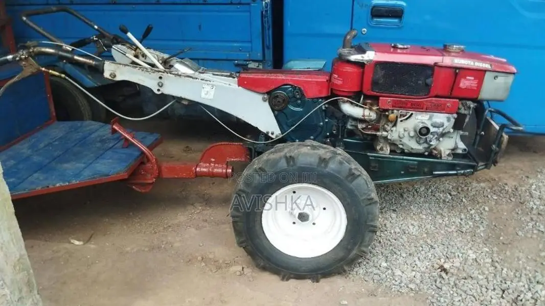 Kubota K700 2008 Tractor (Used)