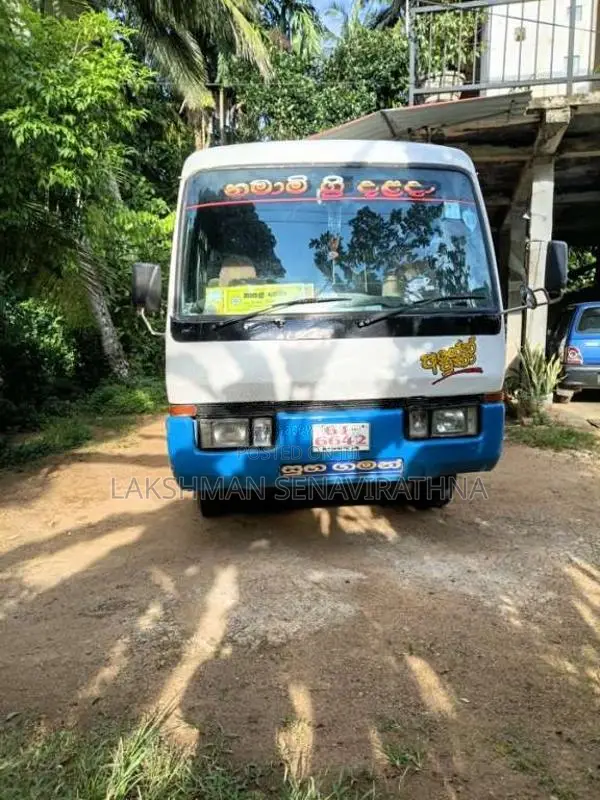 Mitsubishi Rosa 1988 Bus (Used)