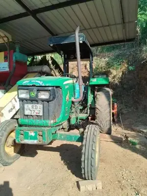 John-Deere 5310 2012 Tractor (Used)