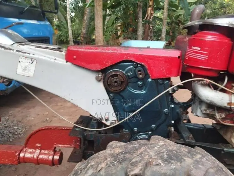 Kubota K700 2008 Tractor (Used)