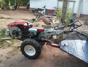 Kubota K700 2008 Tractor (Used)
