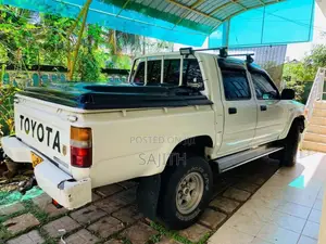 Toyota Hilux 1992 Pickup (Used)