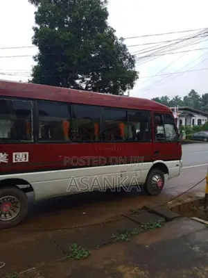Mitsubishi Rosa 1988 Bus (Used)