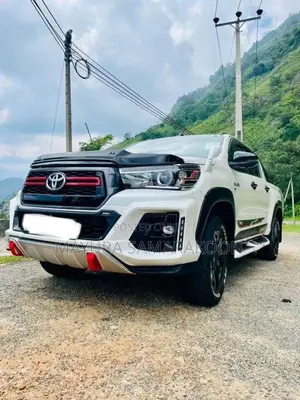 Toyota Hilux Rocco 2020 Pickup (Used)