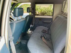 Toyota Hilux 1992 Pickup (Used)