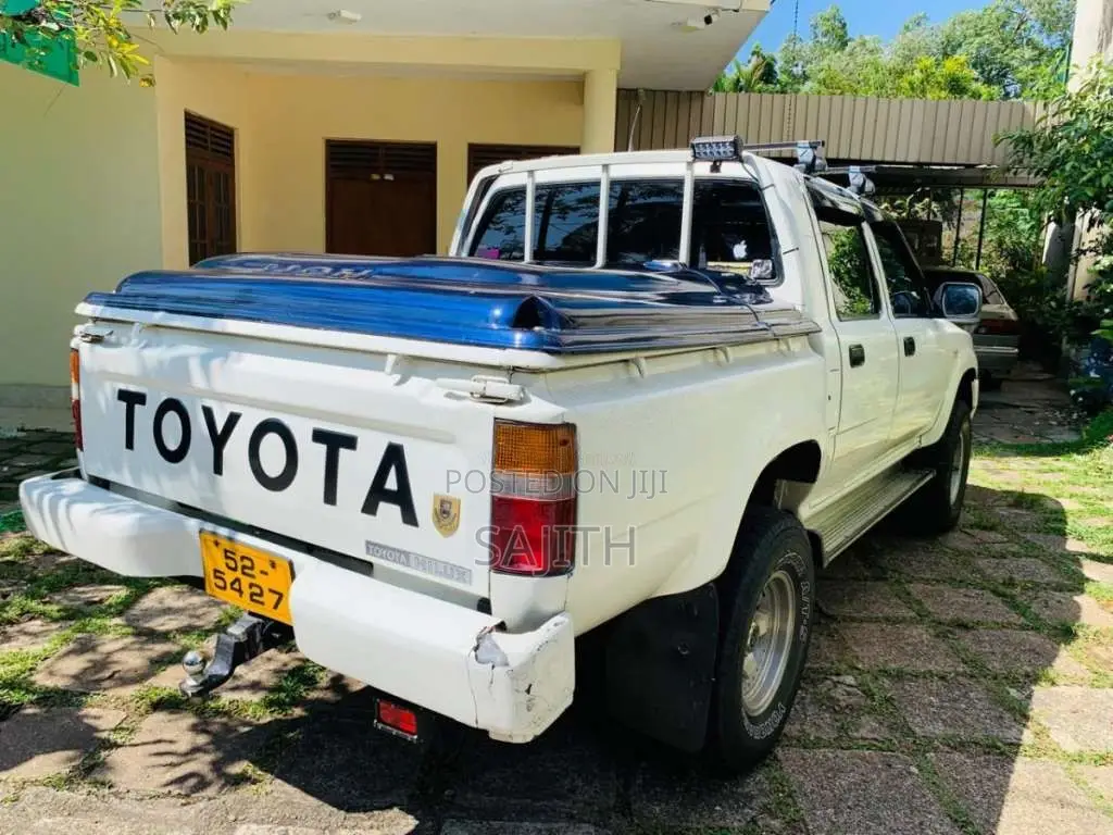 Toyota Hilux 1992 Pickup (Used)