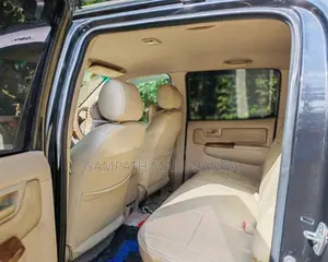 Toyota Hilux 2006 Pickup (Used)