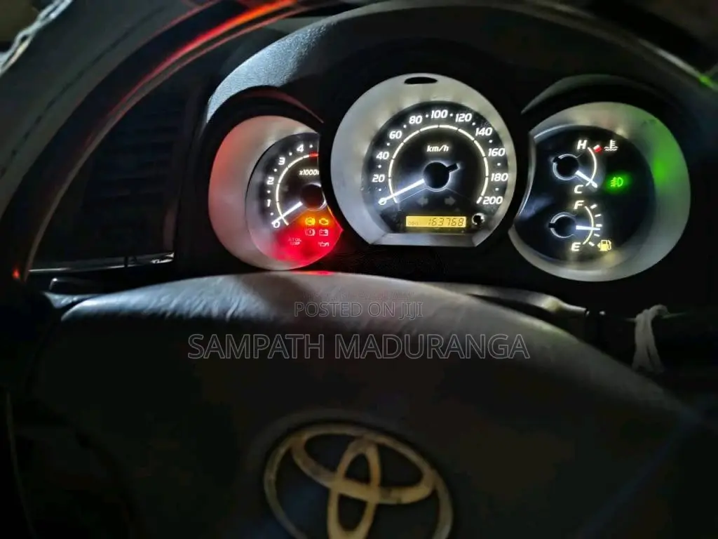 Toyota Hilux 2006 Pickup (Used)