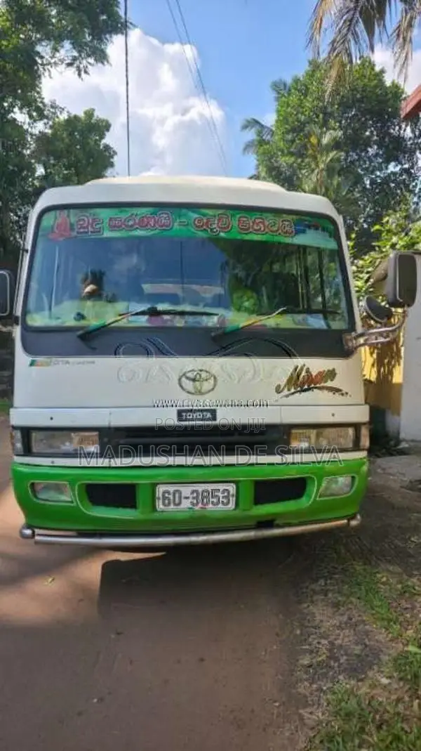 Toyota Coaster 1982 Bus (Used)