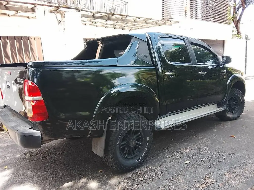 Toyota Hilux 2007 Pickup (Used)