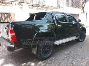 Toyota Hilux 2007 Pickup (Used)