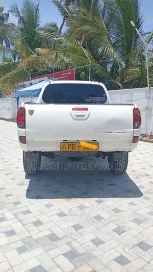 Mitsubishi L200 2008 Pickup (Used)