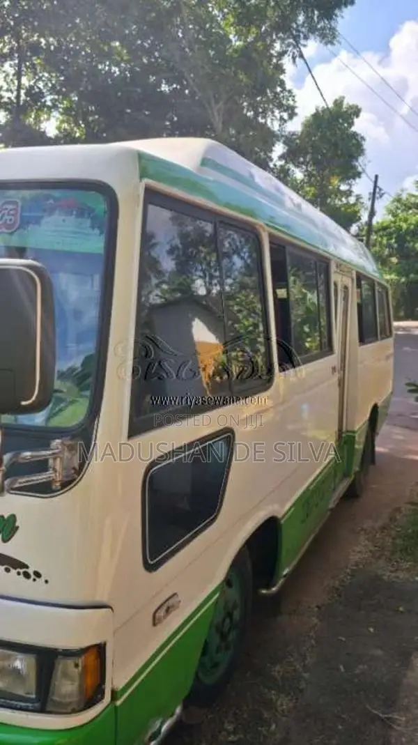 Toyota Coaster 1982 Bus (Used)
