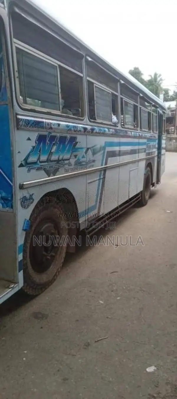 Ashok-Leyland Ruby 2002 Bus (Used)
