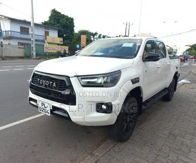 Toyota Hilux 2023 Pickup (Used)