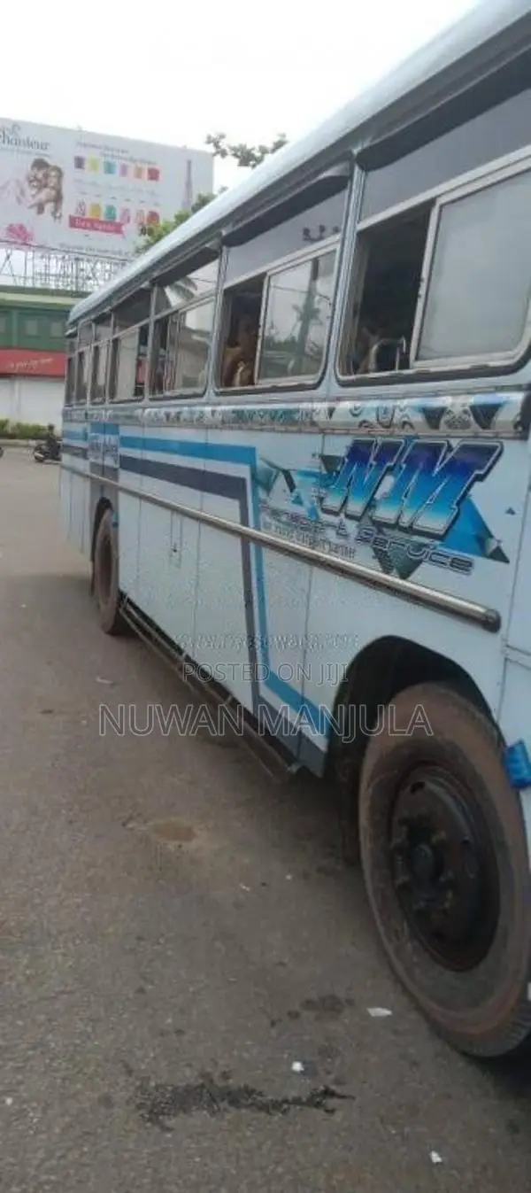 Ashok-Leyland Ruby 2002 Bus (Used)