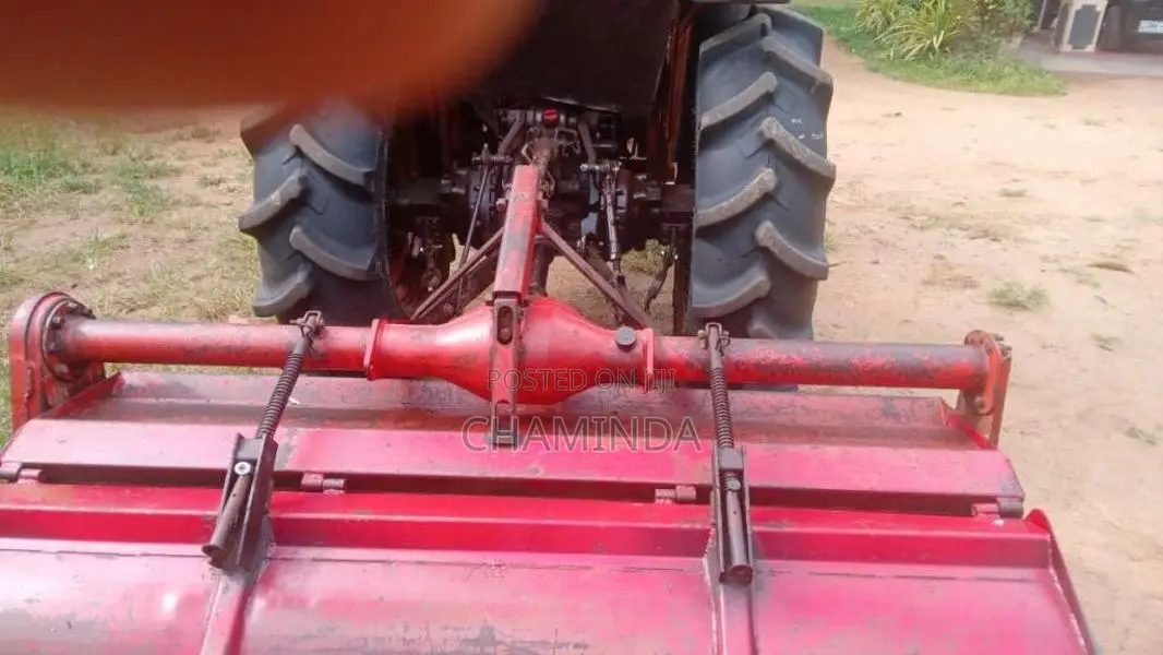 Kubota L4508 2015 Tractor (Used)