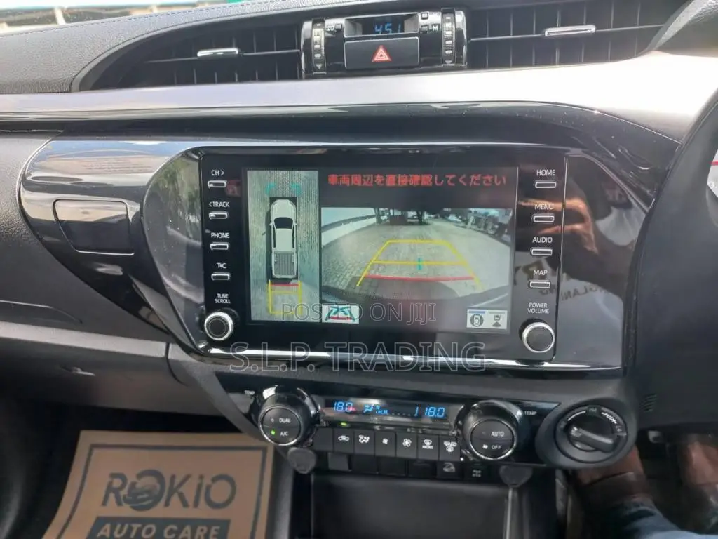 Toyota Hilux 2023 Pickup (Used)