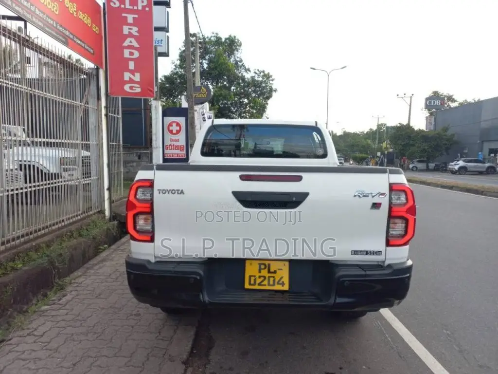 Toyota Hilux 2023 Pickup (Used)
