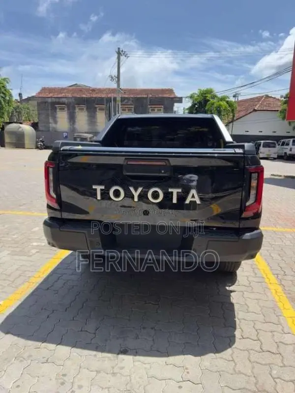Toyota Hilux Travo Plus 2026 Pickup (Used)