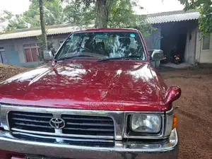 Toyota Hilux LN106 1990 Pickup (Used)
